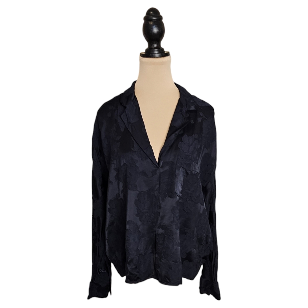 VINCE. Navy Blue Floral Patterned V-Neck Collard Long Sleeve Drop Shoulder Sz L